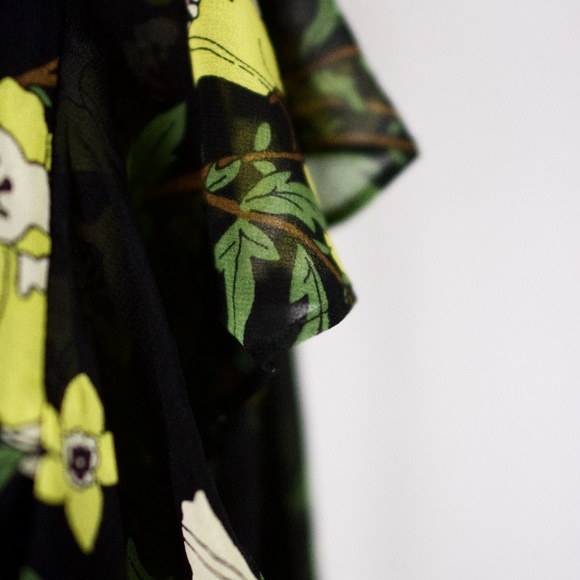 Who What Wear | Floral Ruffle Midi Dress | A88 - Picture 6 of 6